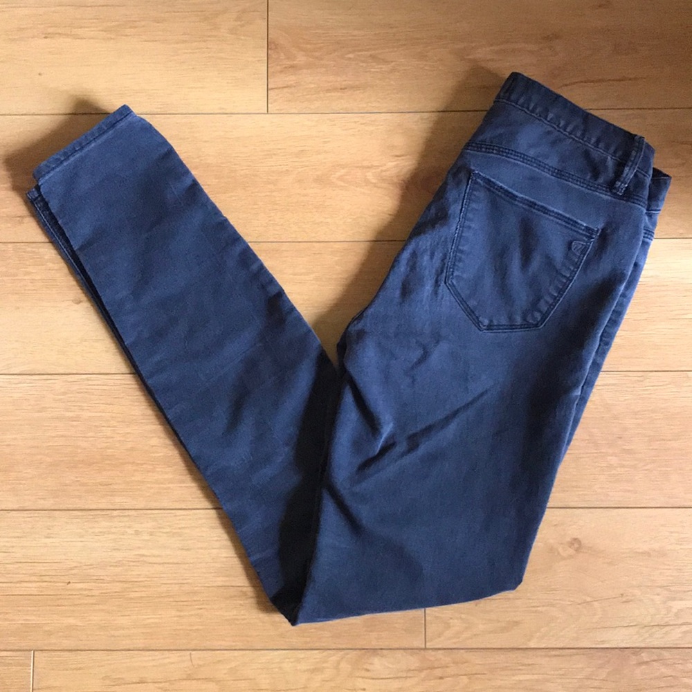 Madewell Gray Skinny Denim Leggings - Picture 3 of 7